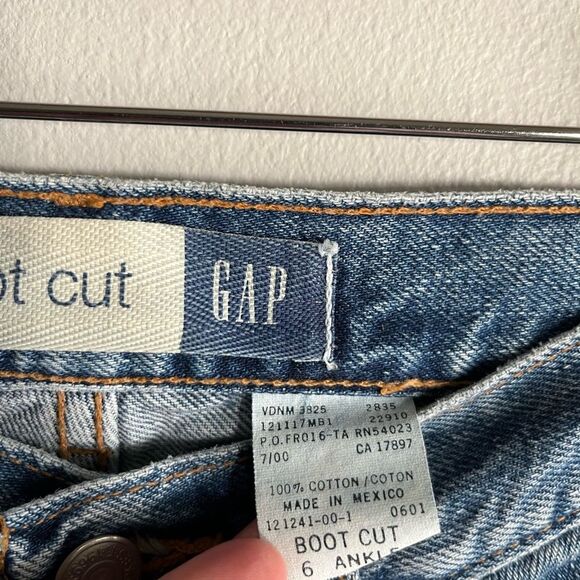 Vintage GAP Boot Cut Jeans 6 Ankle High Rise 90s Y2K Minimalist Denim - Picture 4 of 12